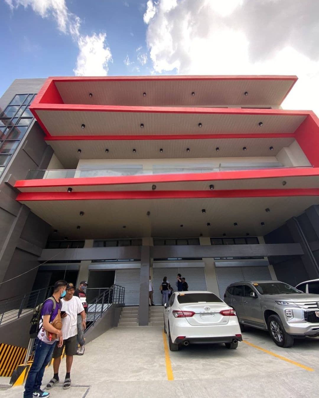 Commercial Building Ortigas Extension Pasig | 2066sqm Commercial Space for Sale in Pasig City