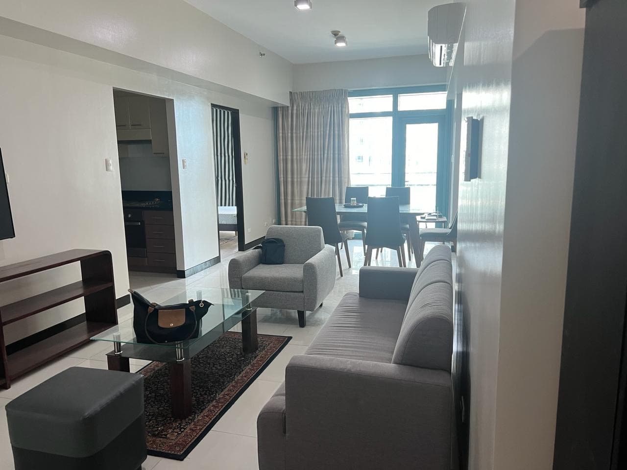 8 Forbestown Road | 2BR 94sqm Condo for Rent in Taguig City - Bgc