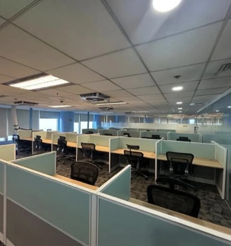 Pbcom Tower | 1463sqm Office Space for Rent in Makati City