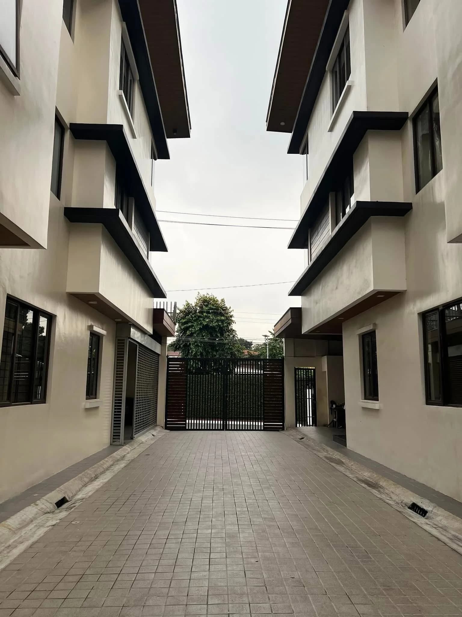 New Manila Townhouse | 5BR 450sqm Townhouse for Sale in Quezon City