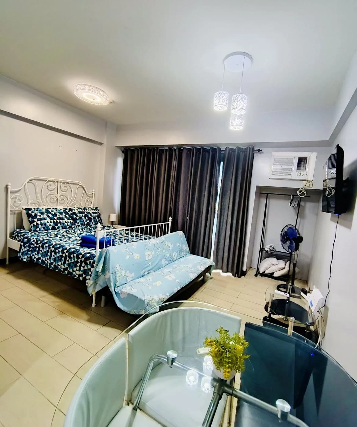 Two Palm Tree Villas | Studio 31sqm Condo for Sale in Pasay City