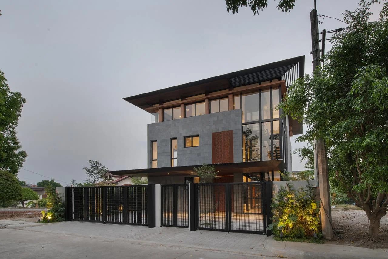 Tivoli Royale | 5BR 700sqm House & Lot for Sale in Quezon City