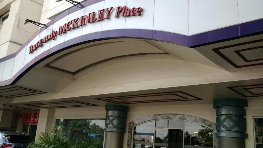 Burgundy Mckinley Place | Studio 32sqm Condo for Sale in Parañaque City