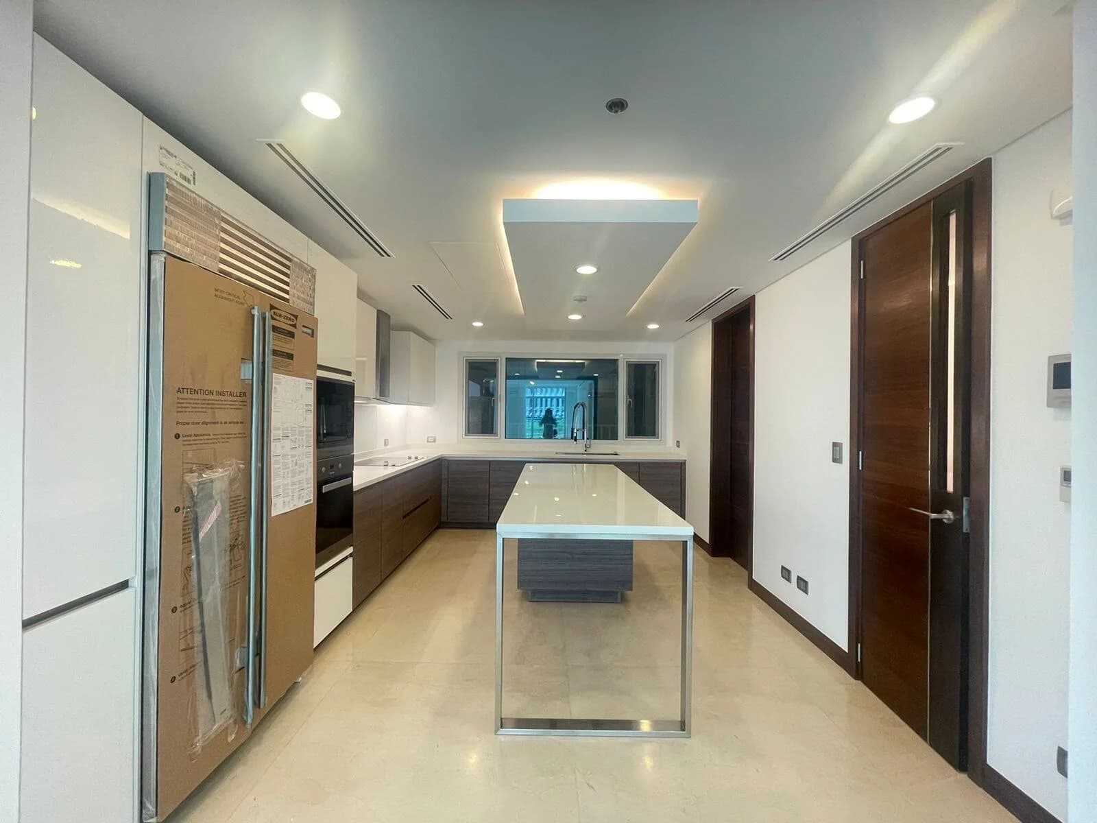 Two Roxas Triangle | 3BR 374sqm Condo for Sale in Makati City