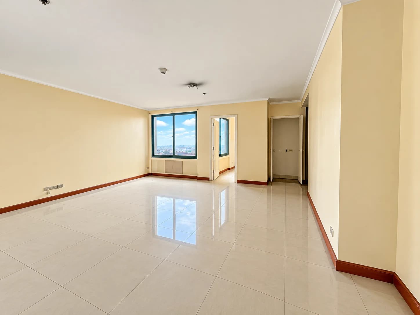 West Of Ayala Condominium | 3BR 115sqm Condo for Sale in Makati City