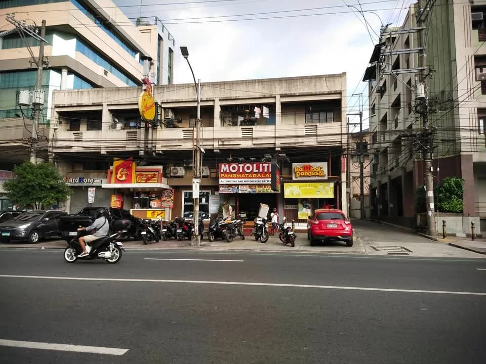 Commercial / Residential Property In Quezon City West Avenue | 250sqm Commercial Space for Sale in Quezon City