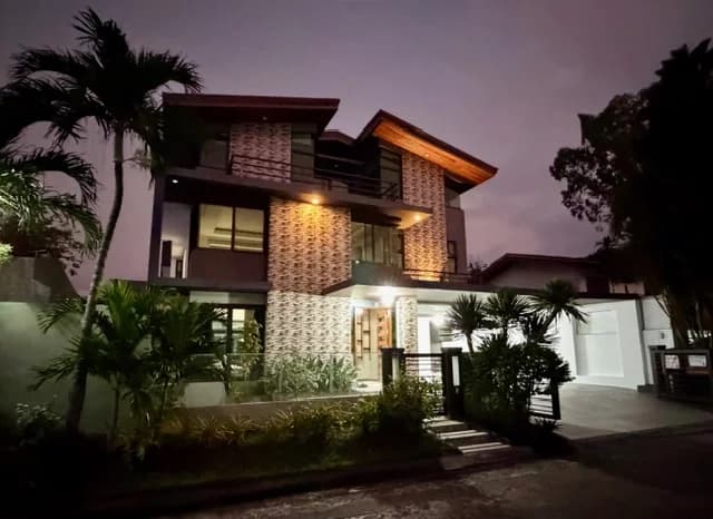 Merville Park | 7BR 608sqm House & Lot for Rent in Parañaque City