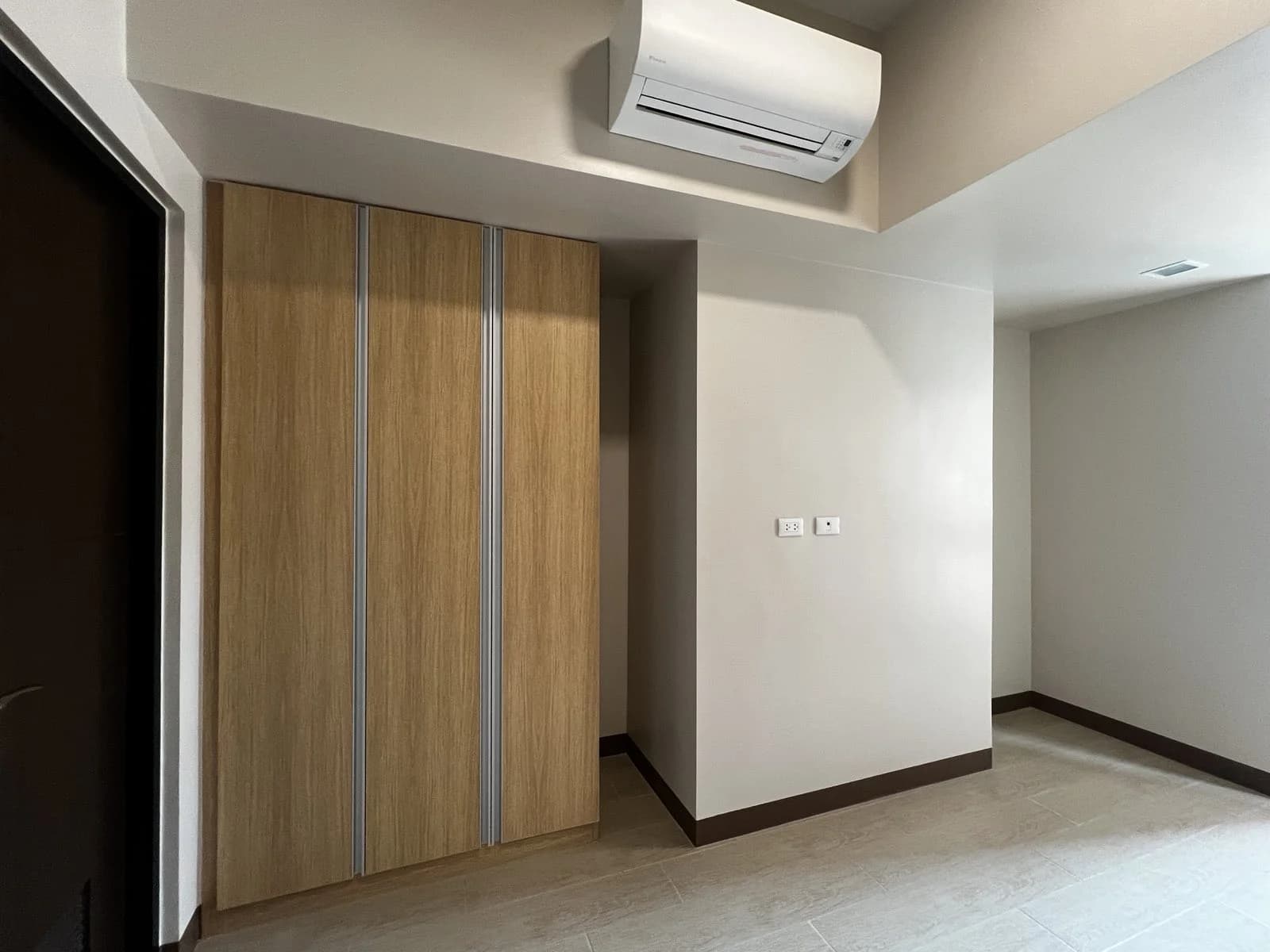 18 Avenue De Triomphe | 1BR 44sqm Condo for Sale in Pasig City