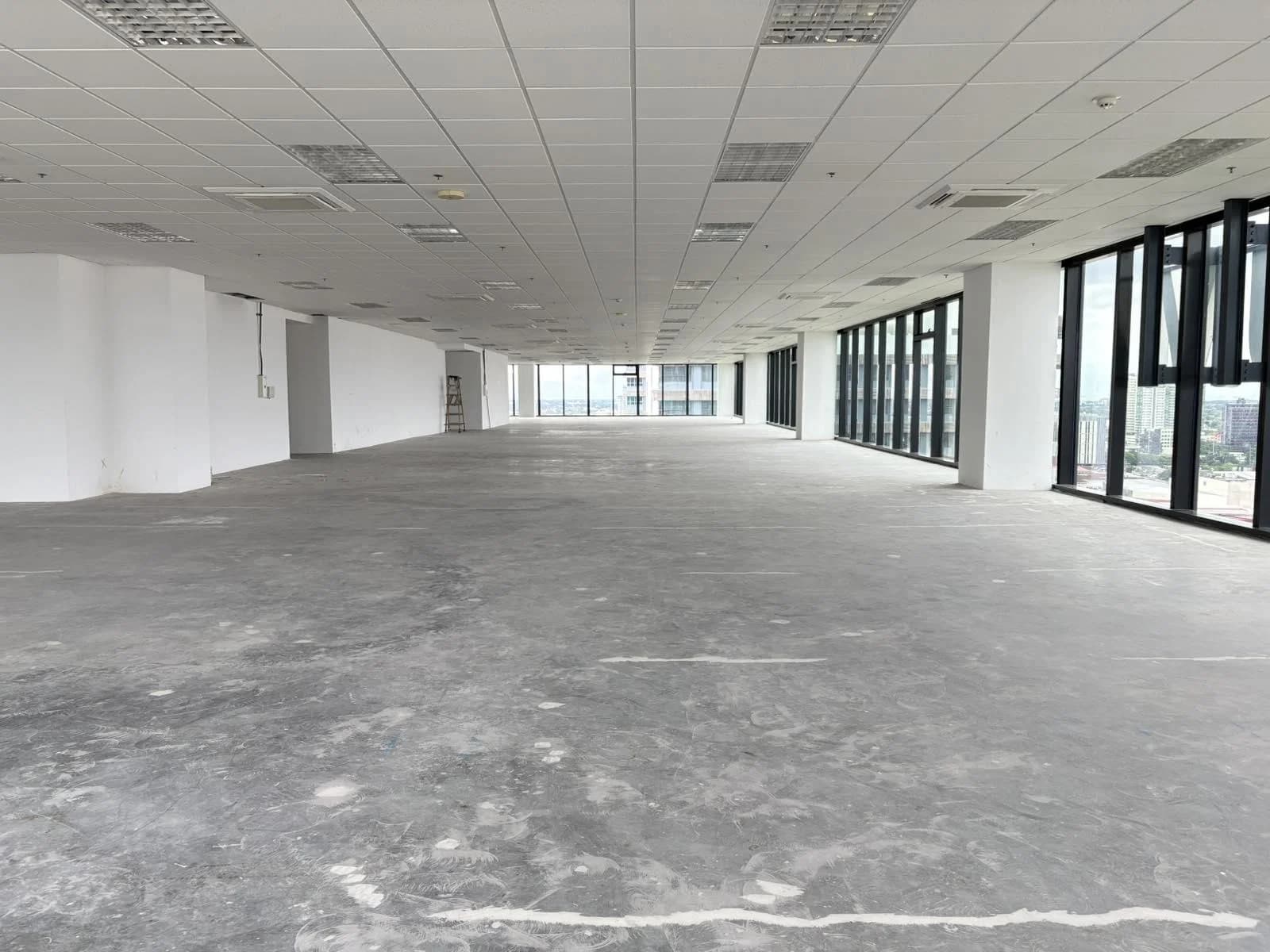 One Trium | 296sqm Office Space for Rent in Muntinlupa City