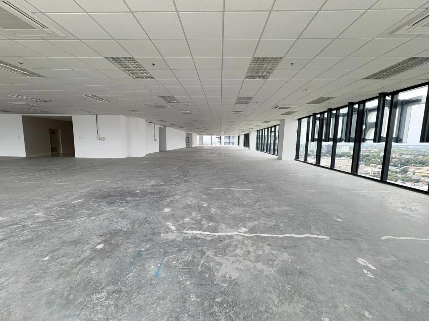 One Trium | 223sqm Office Space for Rent in Muntinlupa City