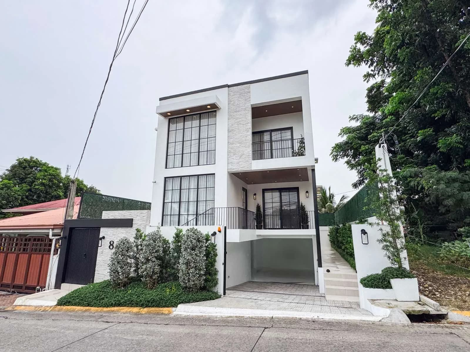 Filinvest Ii | 3BR 408sqm House & Lot for Sale in Quezon City