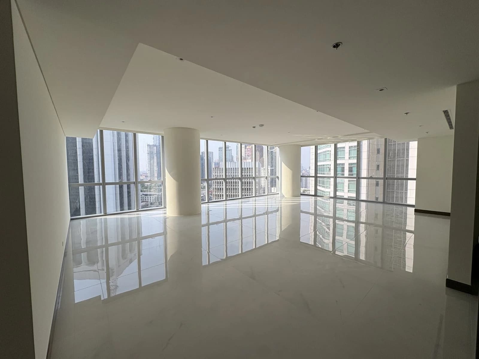 Park Central Towers | 3BR 245sqm Condo for Rent in Makati City