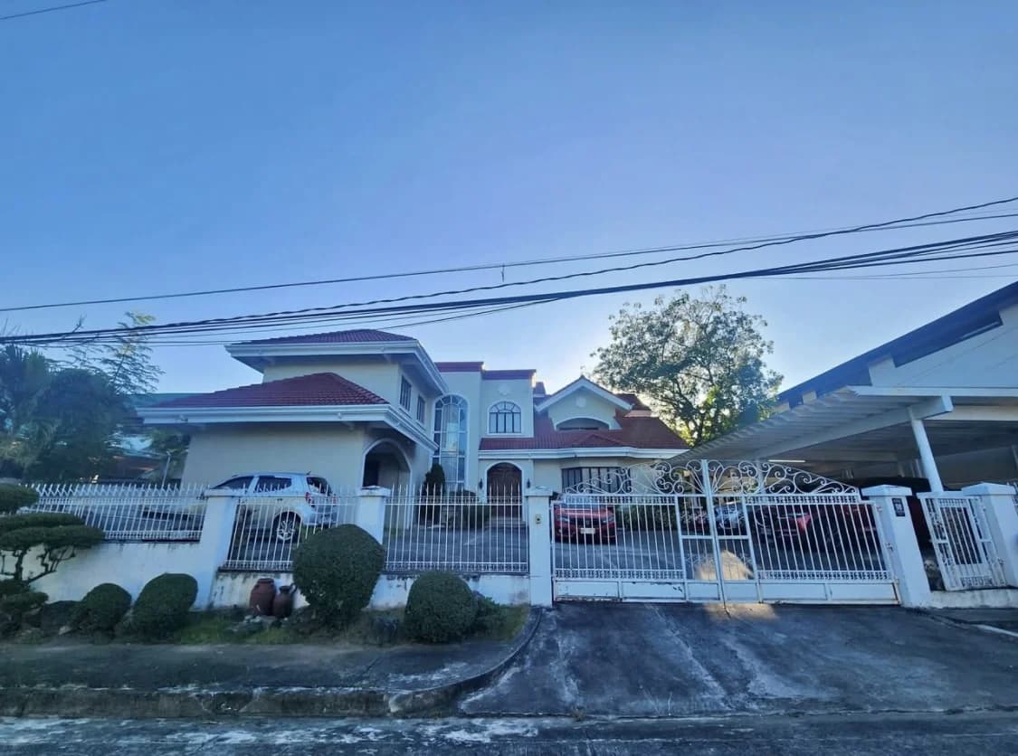 Pacific Village - Alabang | 4BR House & Lot for Sale in Muntinlupa City