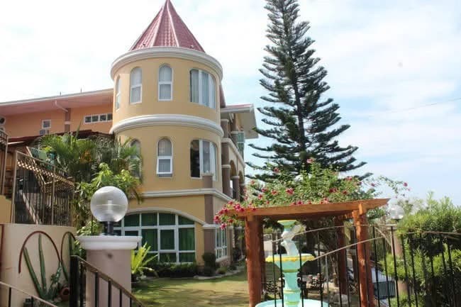 Bauang, La Union | 7BR 1500sqm House & Lot for Sale in La Union