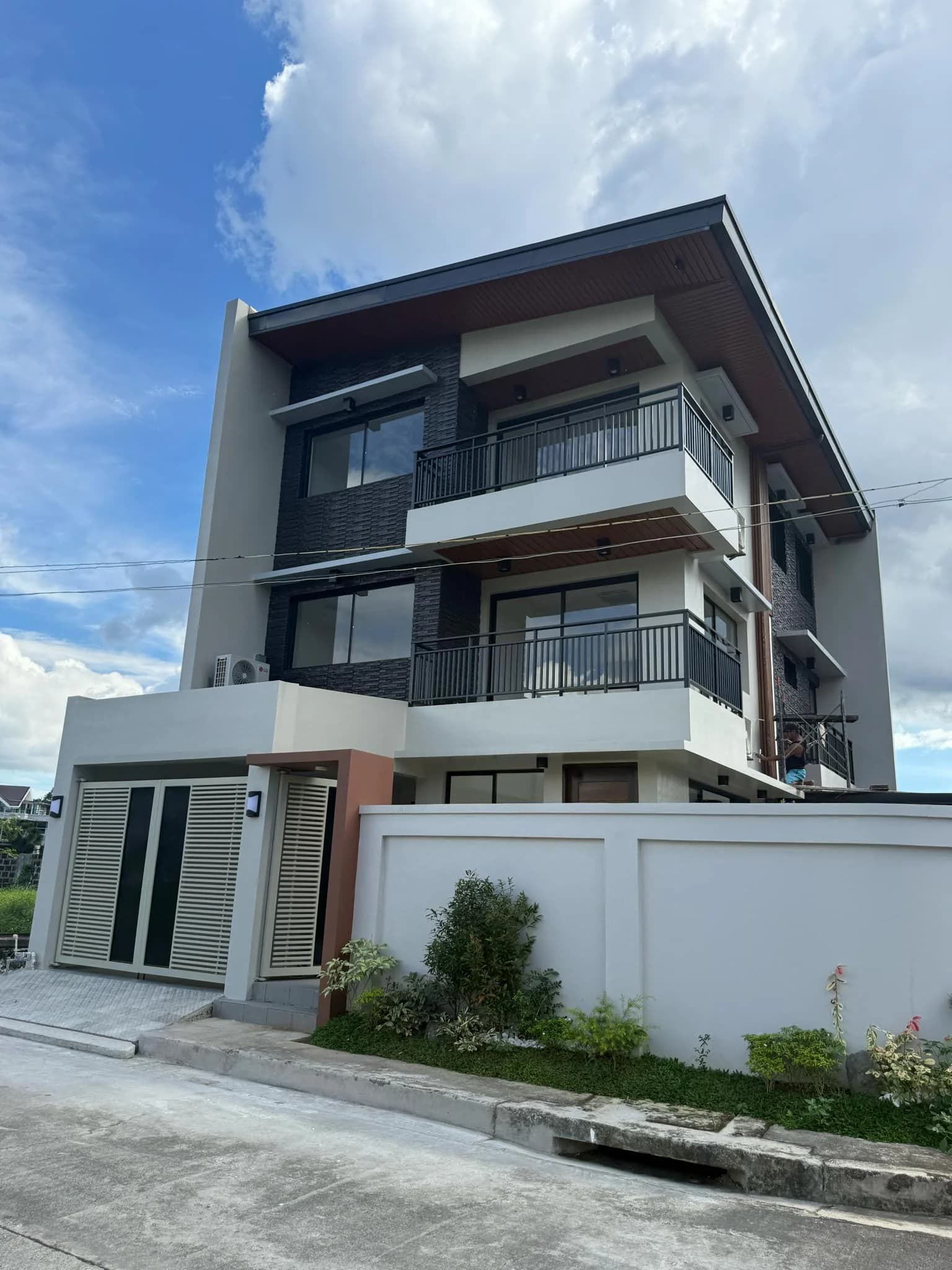 Vermont Park Executive Village | 3BR 230sqm House & Lot for Sale in Rizal