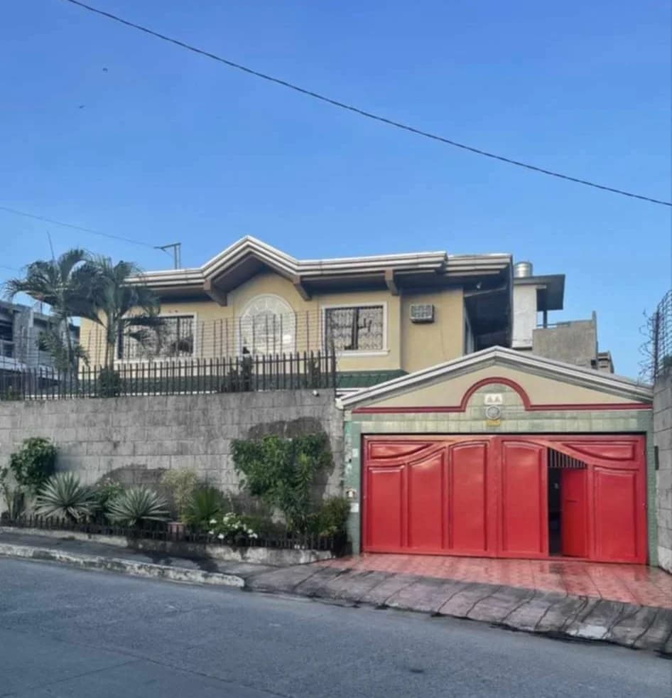 Corner House Near Mindanao Ave | 3BR House & Lot for Sale in Quezon City