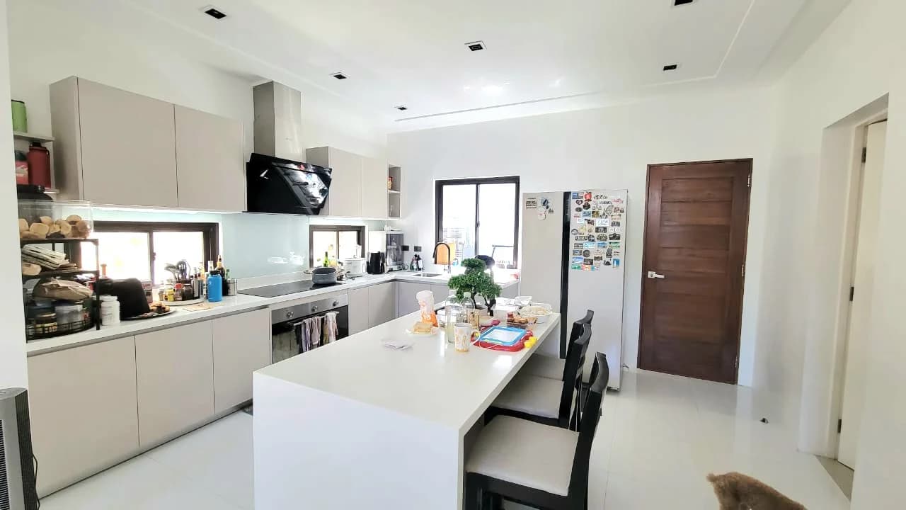 Bf Homes | 5BR 288sqm House & Lot for Sale in Parañaque City
