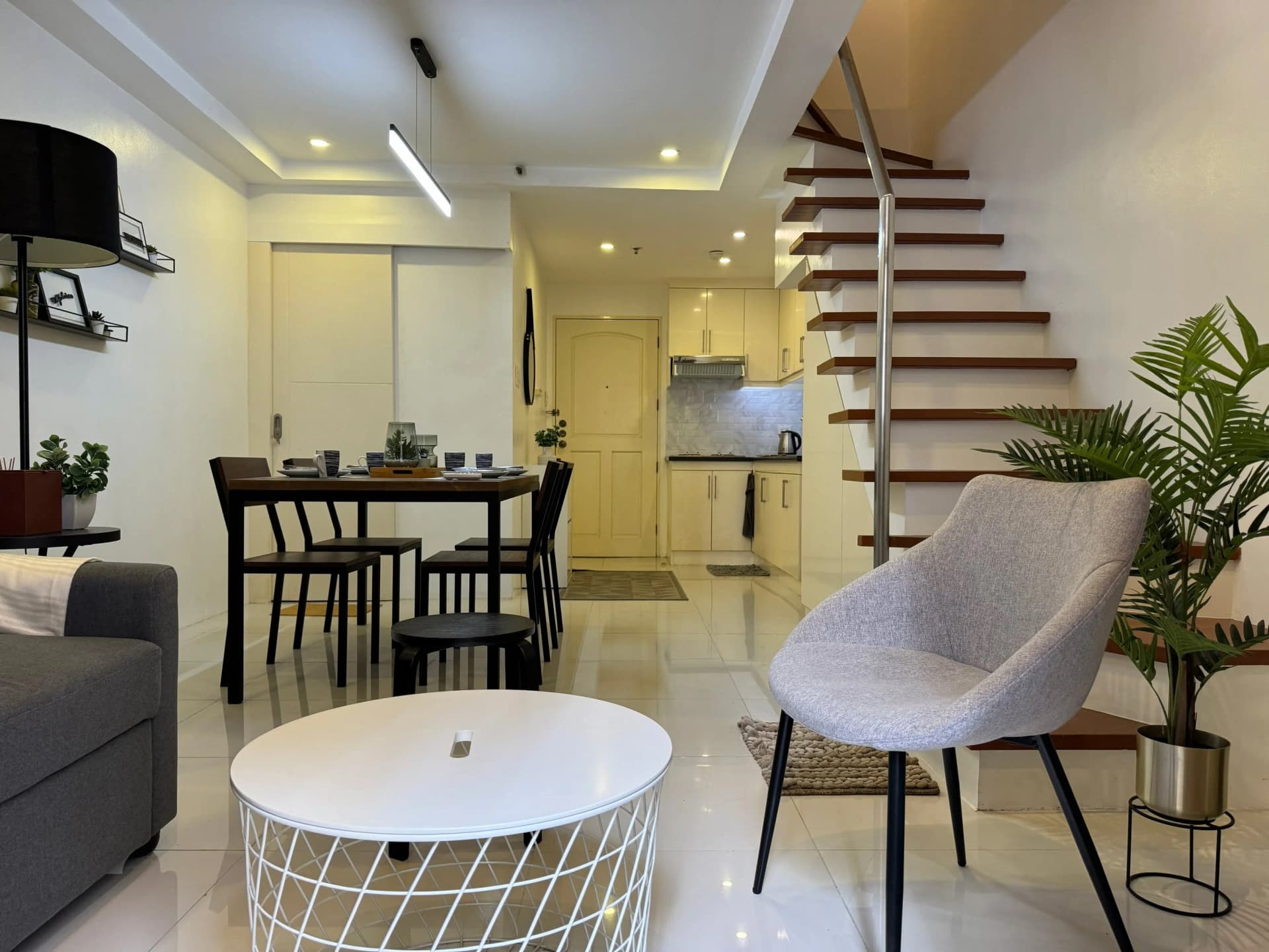 Paseo Parkview Suites | 2BR 75sqm Condo for Sale in Makati City - Salcedo Village