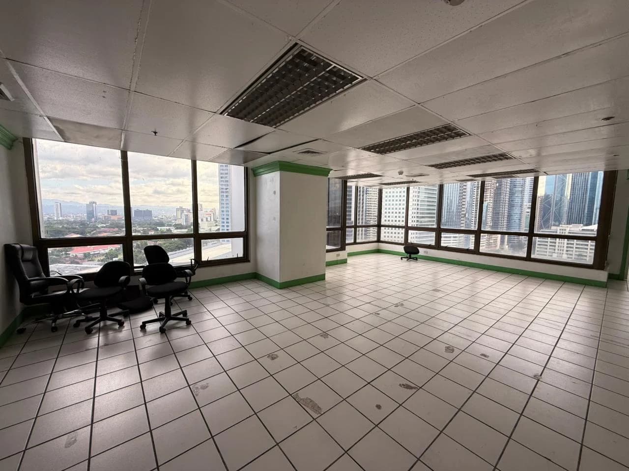 Galleria Corporate Center | 389sqm Office Space for Sale in Pasig City