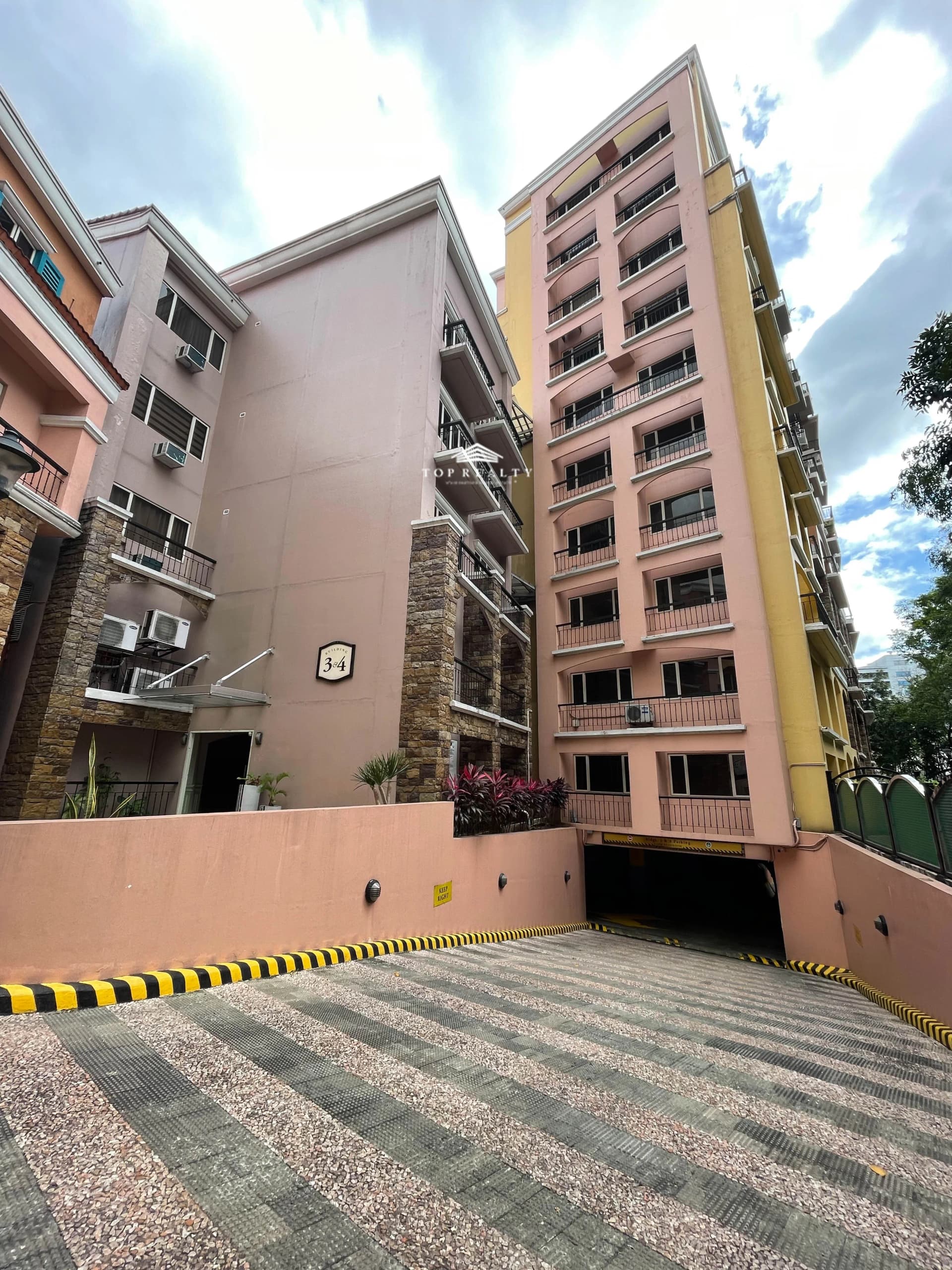 Tuscany Private Residences | 3BR 83sqm Condo for Sale in Taguig City - Mckinley