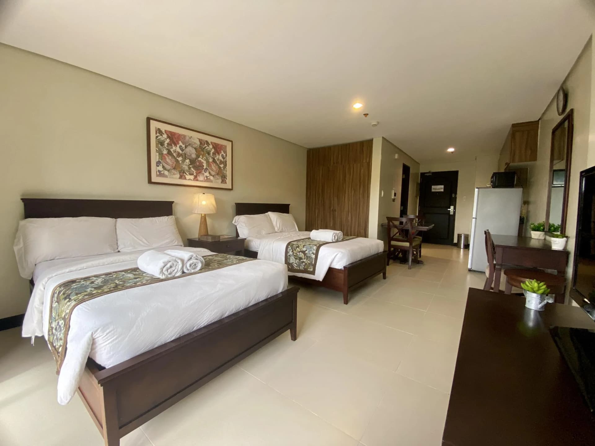 The Grand Quartier | Studio 45sqm Condo for Sale in Tagaytay City