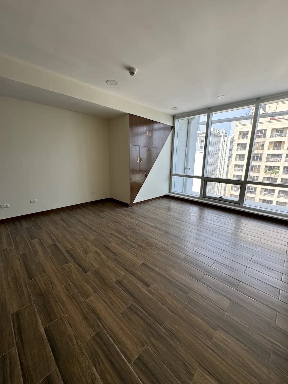 The Stratosphere | 2BR 126sqm Condo for Sale in Makati City