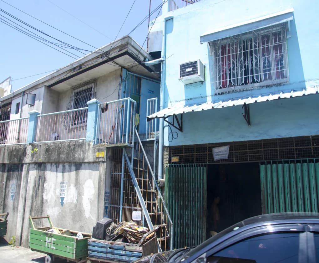 2-storey Corner House & Lot | 9BR 257sqm House & Lot for Sale in Taguig City