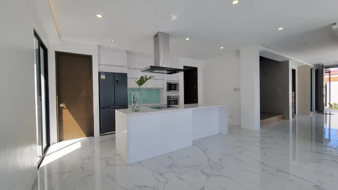 Bf Homes | 5BR 390sqm House & Lot for Sale in Parañaque City