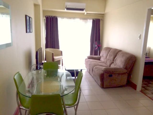 Forbeswood Parklane | 1BR 46sqm Condo for Sale in Taguig City - Bgc