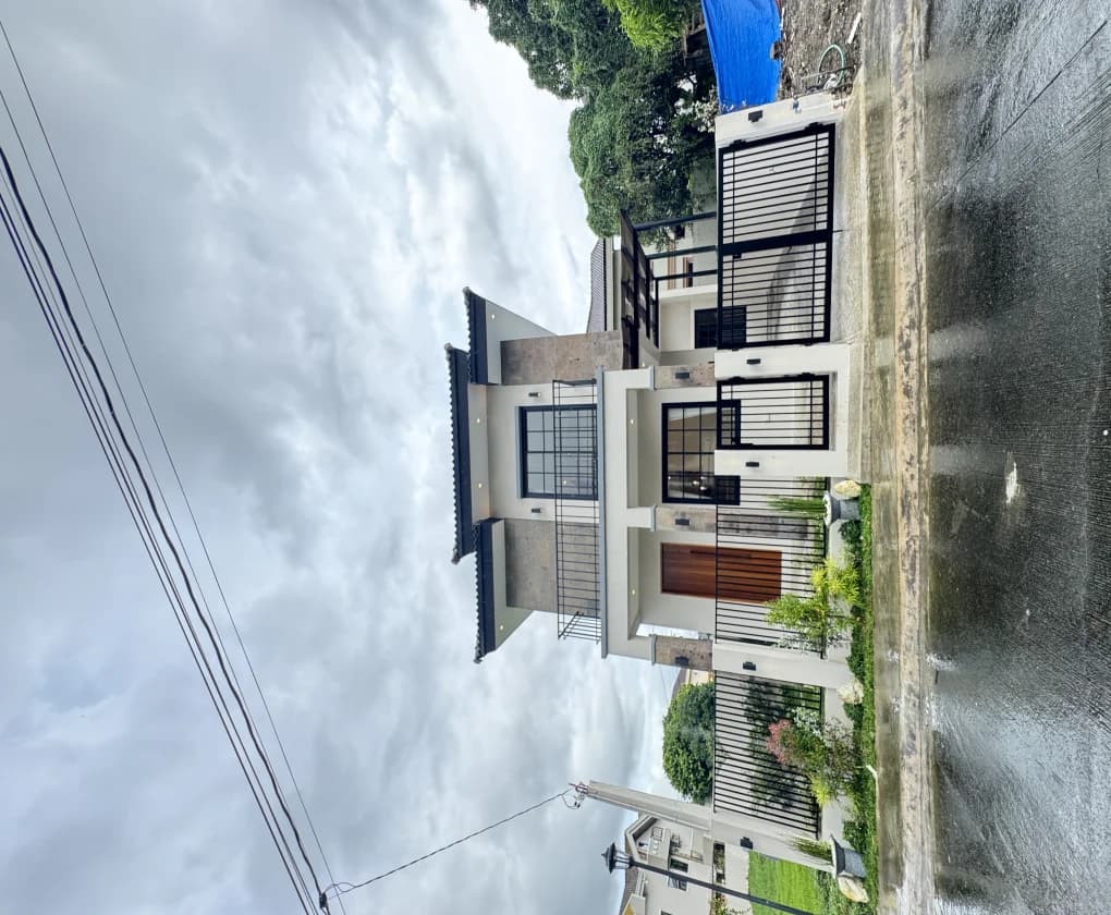 South Forbes Villas - South Forbes | 4BR 182sqm House & Lot for Sale in Cavite
