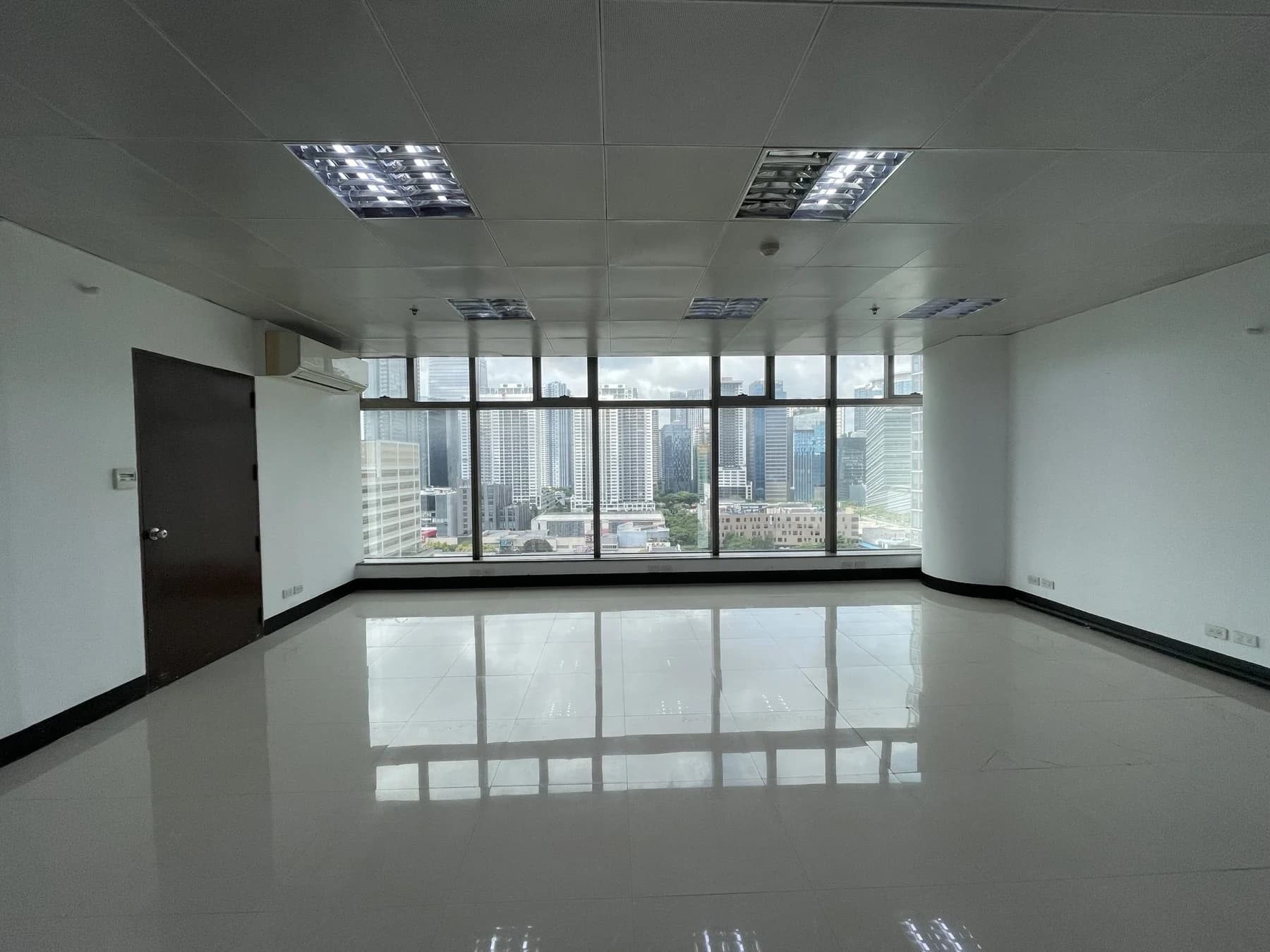 Trade And Financial Tower | 141sqm Office Space for Rent in Taguig City - Bgc