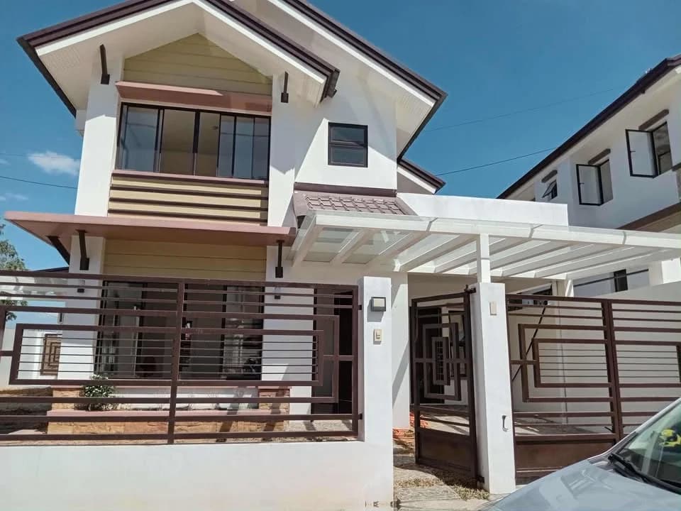 Amarilyo Crest At Havila | 4BR 115sqm House & Lot for Sale in Rizal