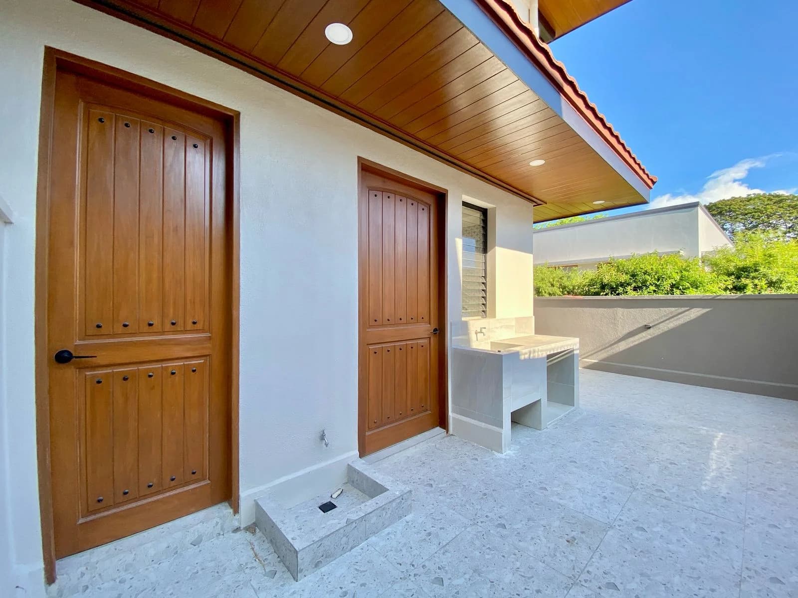 Ayala Alabang Village - Muntinlupa City | 5BR 652sqm House & Lot for Sale in Muntinlupa City