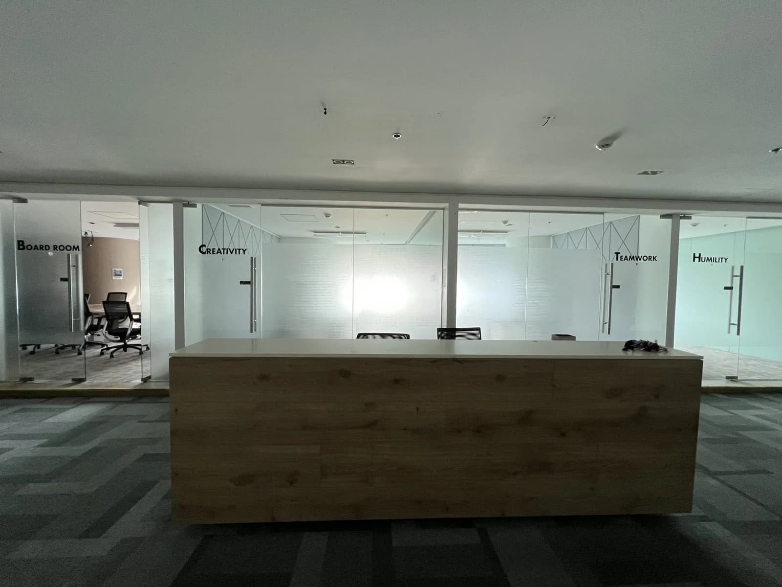 Pbcom Tower | 878sqm Office Space for Rent in Makati City