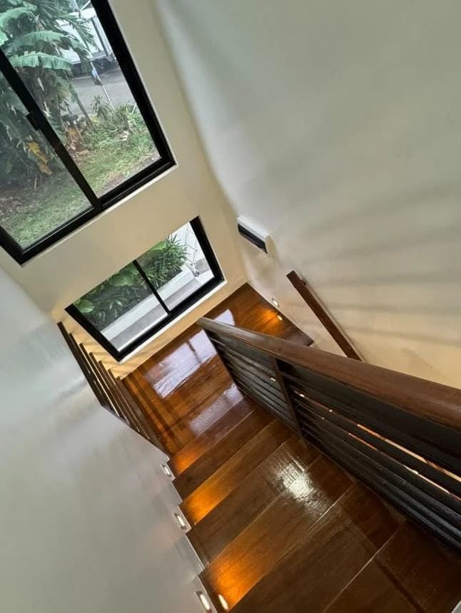 Kingsville, Sun Valley | 3BR 111sqm House & Lot for Sale in Rizal