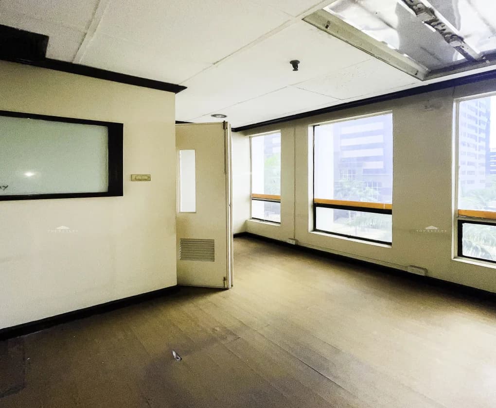 Emerald Building | 125sqm Office Space for Rent in Pasig City