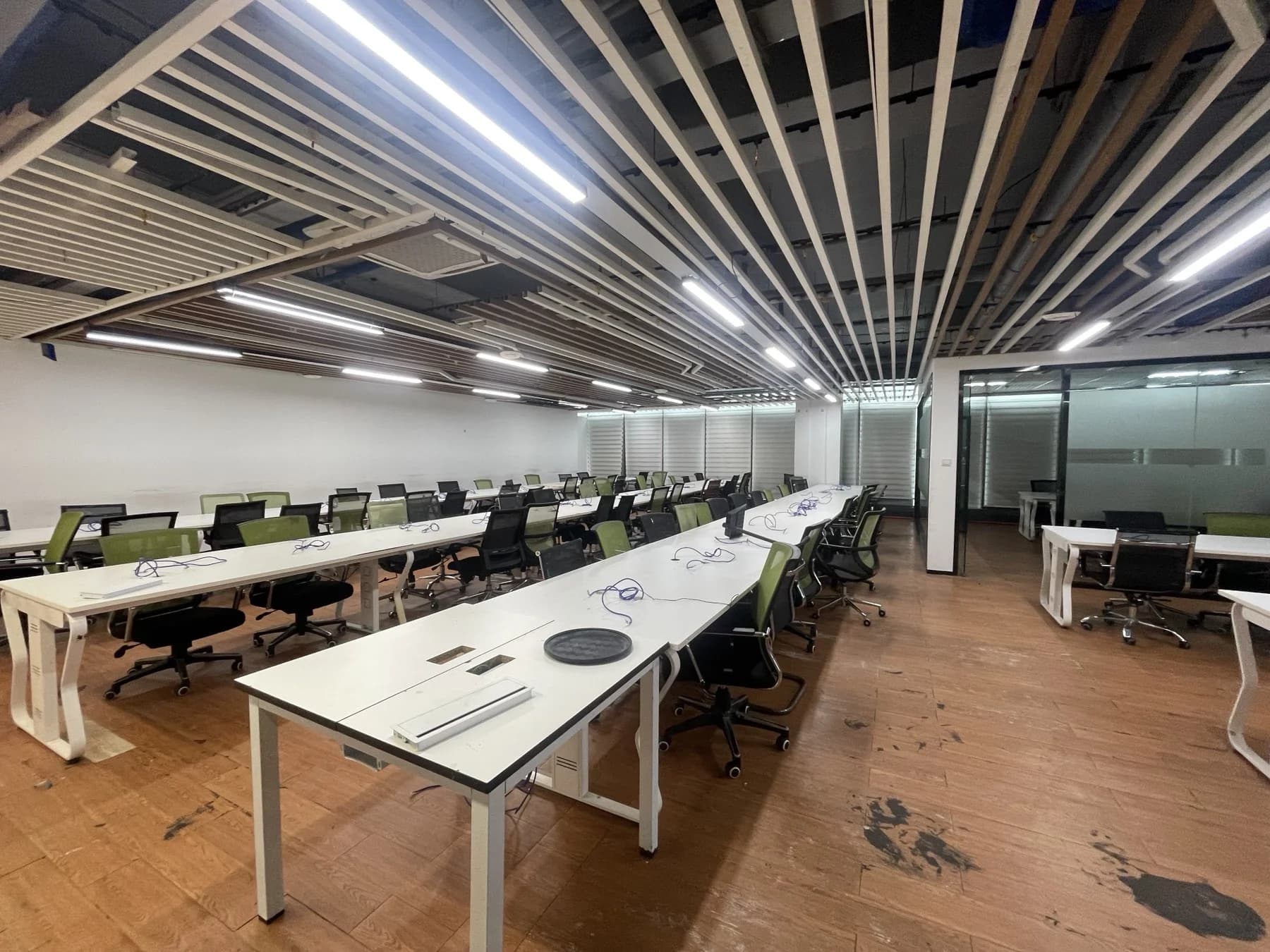 Jx Tower | 1302sqm Office Space for Rent in Parañaque City