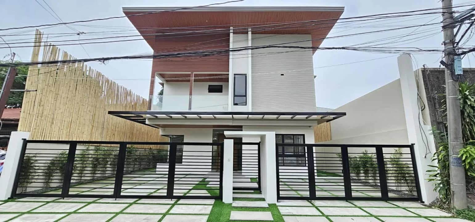 Bfishai | 5BR 400sqm House & Lot for Sale in Las Piñas City