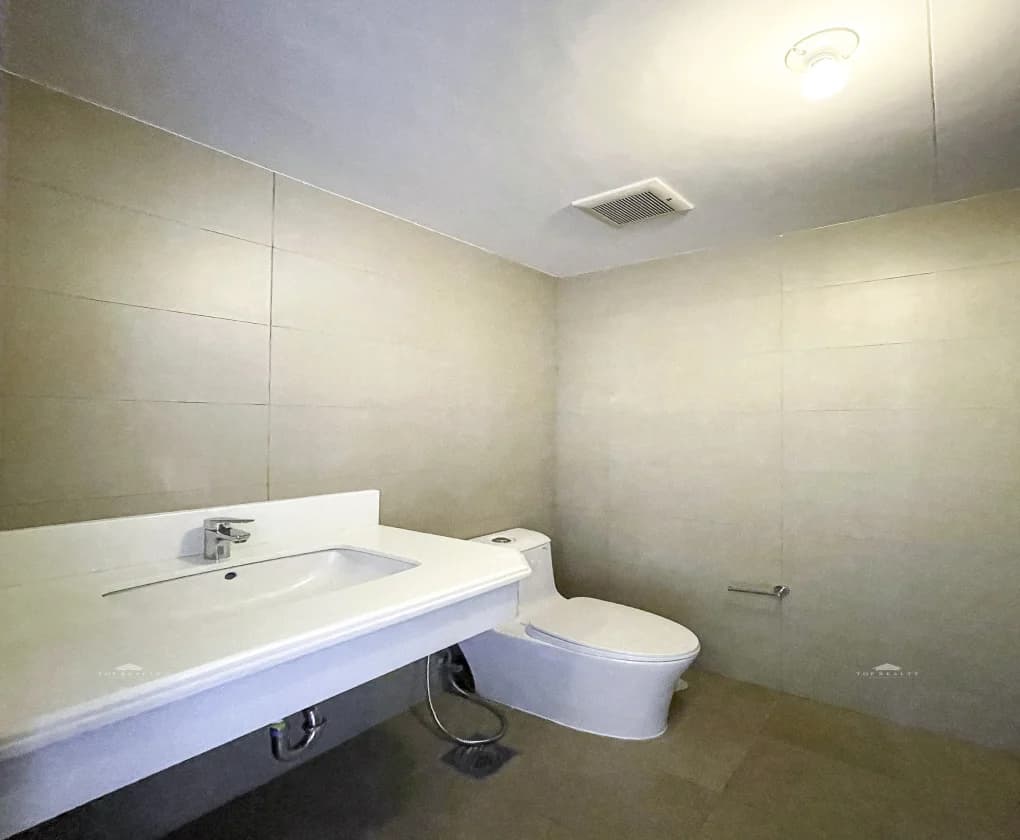 Oak Harbor Residences | 2BR 85sqm Condo for Sale in Parañaque City
