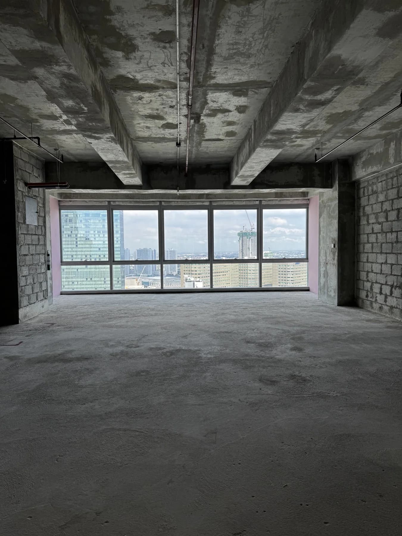 One Vertis Plaza | 116sqm Office Space for Sale in Quezon City