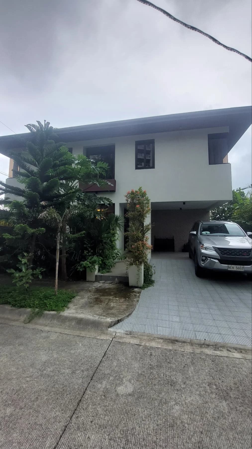Bloomfields | 6BR 360sqm House & Lot for Sale in Tagaytay City