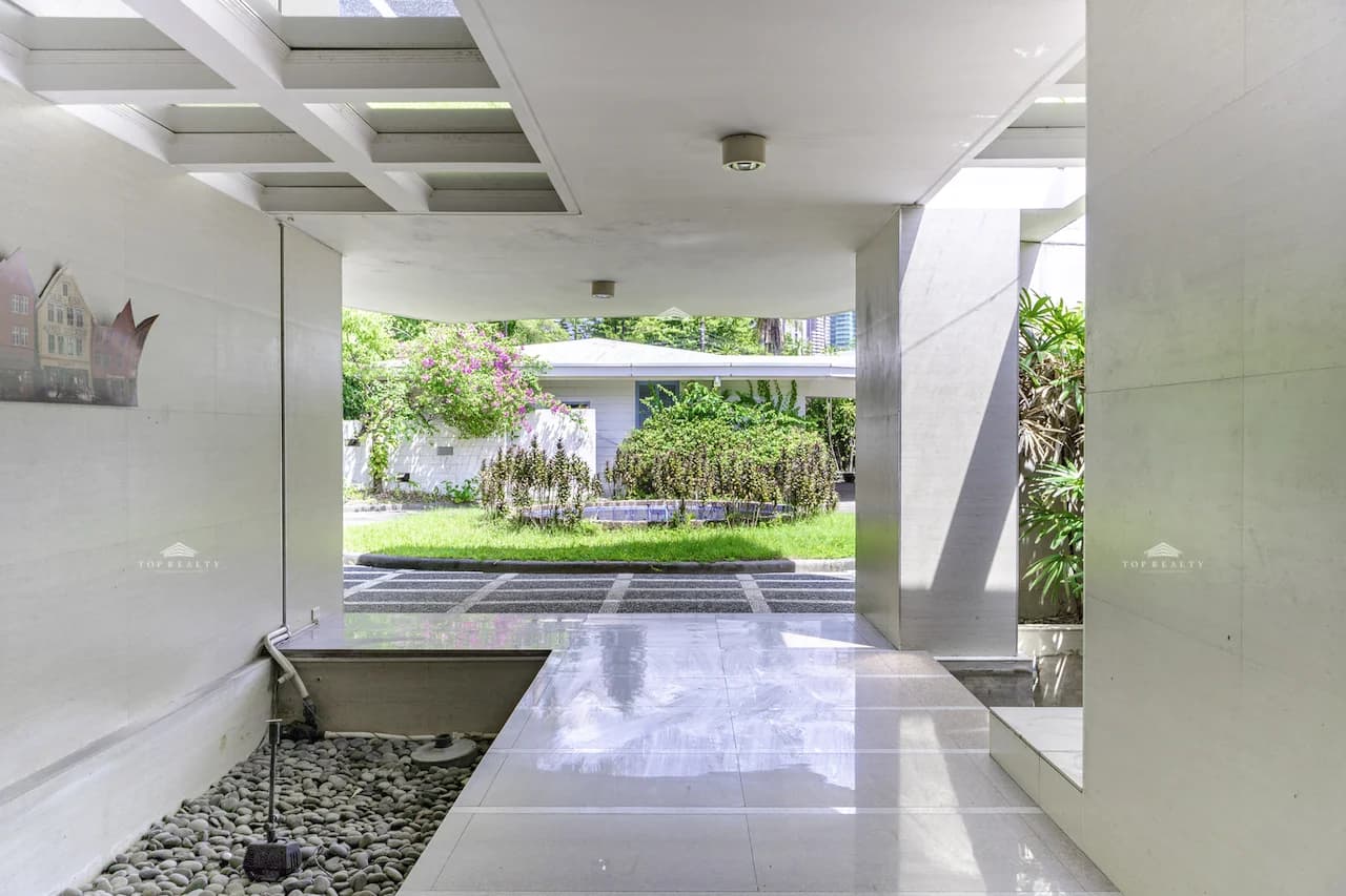 North Forbes Park | 5BR House & Lot for Sale in Makati City