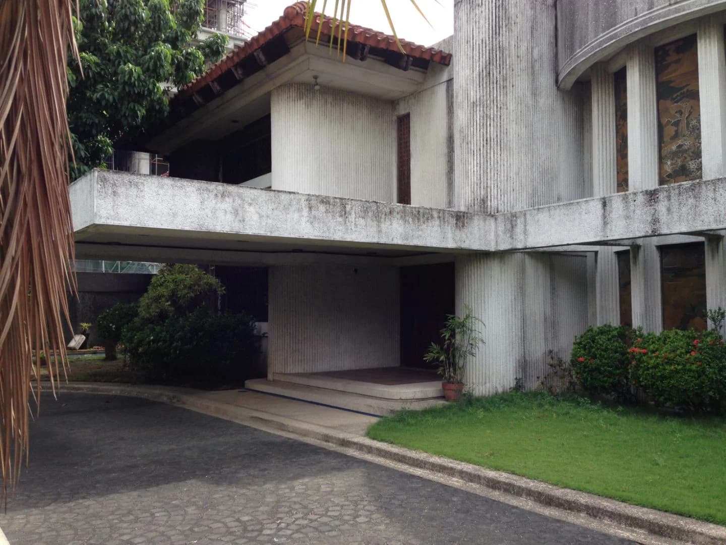 10 Silencio | 915sqm House & Lot for Sale in Quezon City