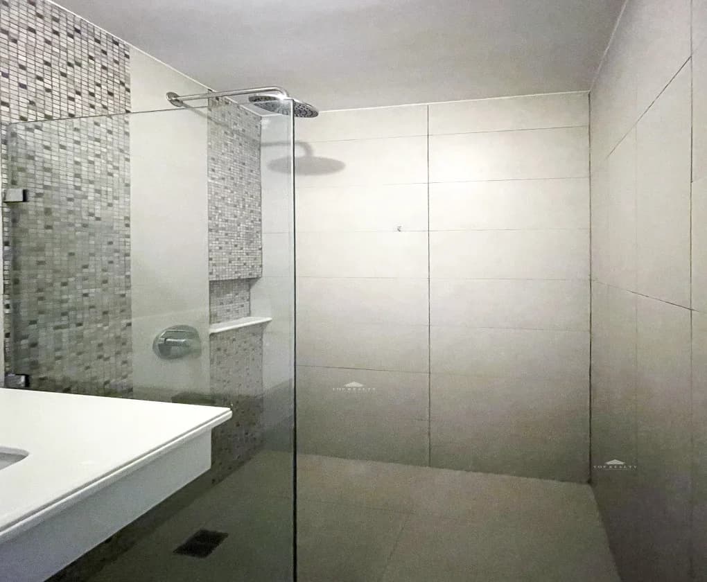 Oak Harbor Residences | 1BR 73sqm Condo for Sale in Parañaque City
