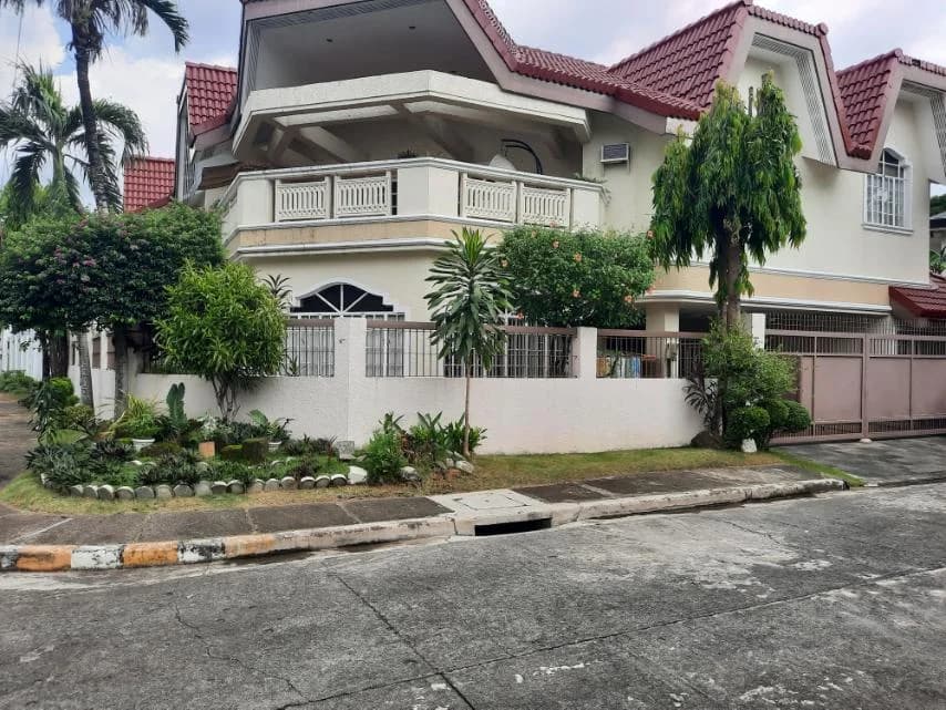 Vista Verde Executive Village | 4BR 400sqm House & Lot for Sale in Rizal