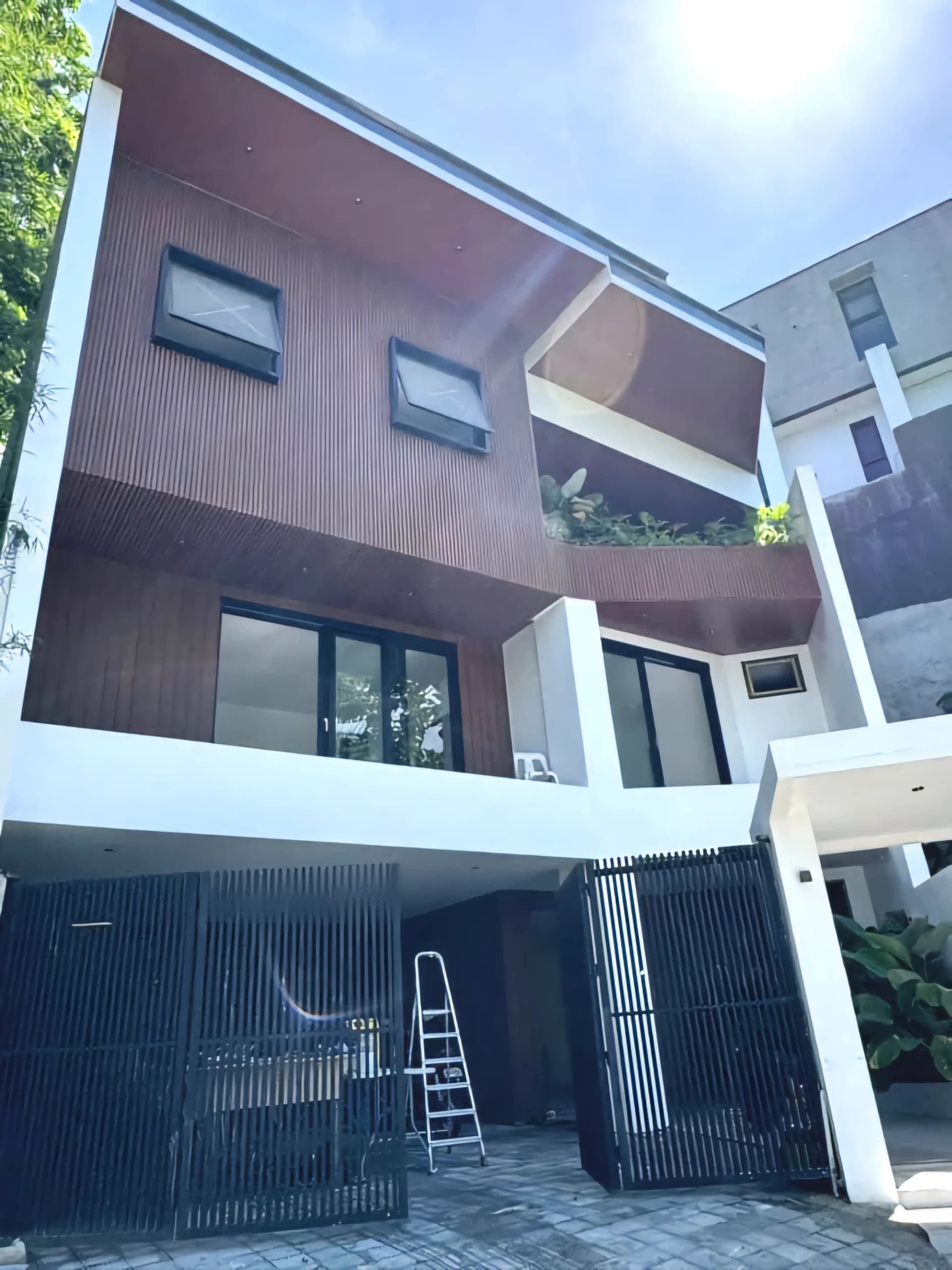 Town & Country Heights | 5BR 420sqm House & Lot for Sale in Rizal