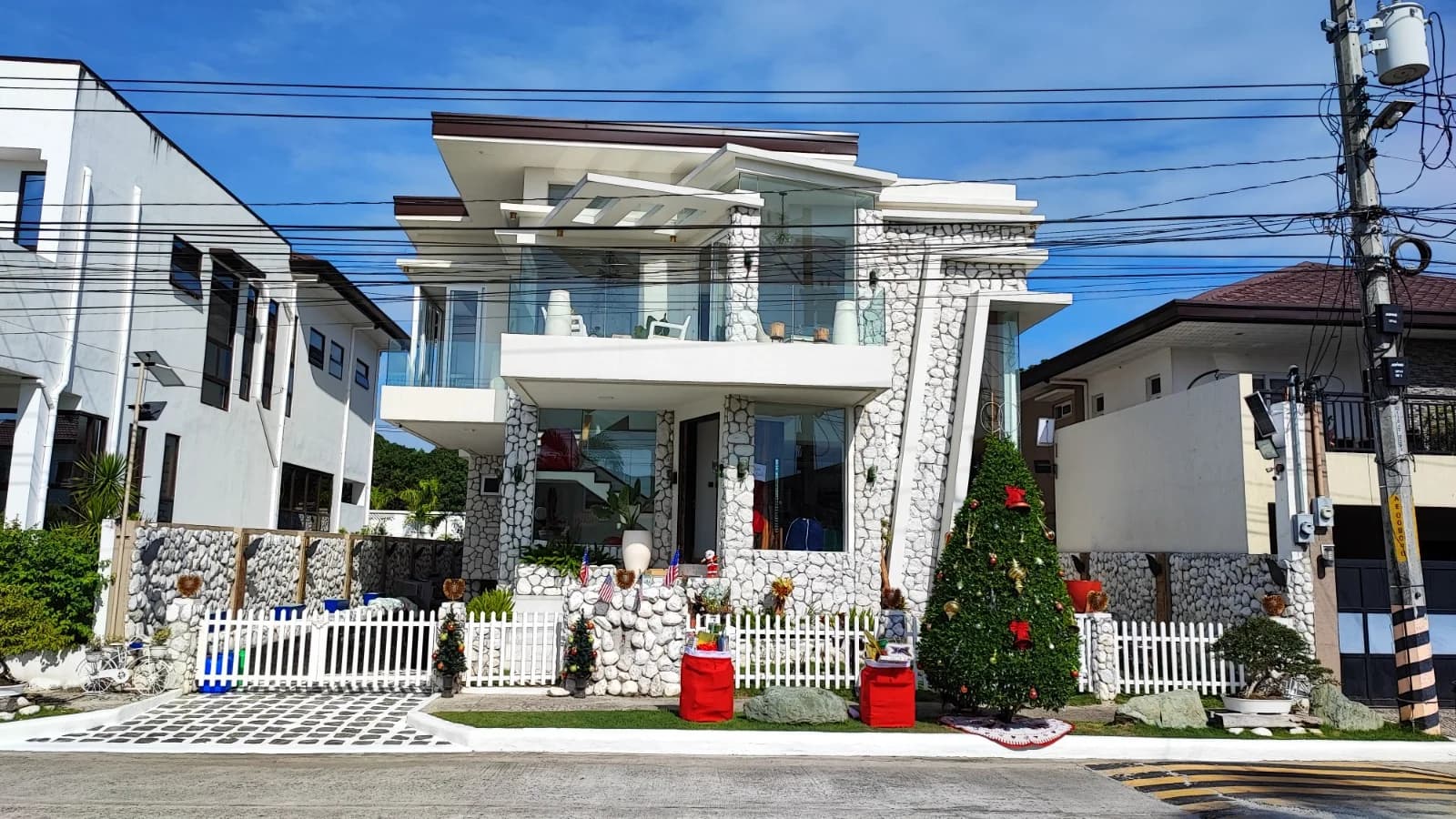 Pulu Amsic Subdivision Angeles | 9BR 900sqm House & Lot for Sale in Pampanga