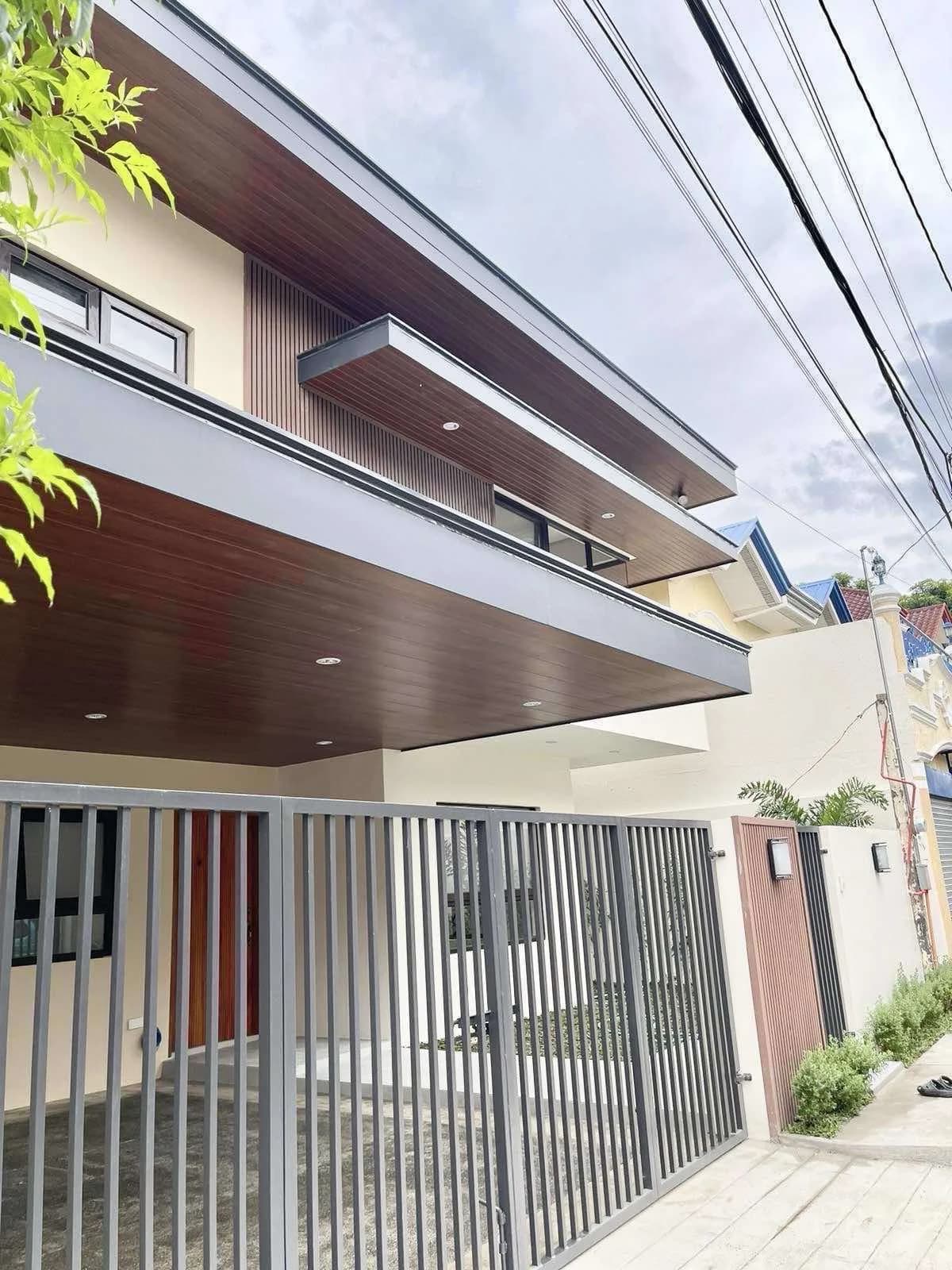 Cittadella Executive Village - Along Zapote Road | 5BR 250sqm House & Lot for Sale in Las Piñas City