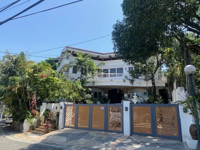 Ayala Alabang Village | 5BR 1600sqm House & Lot for Sale in Muntinlupa City