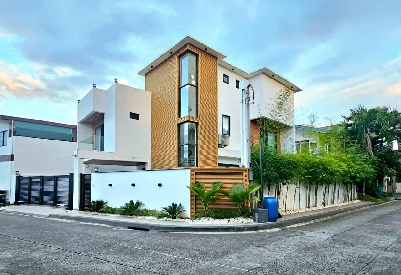 Greenwoods Executive Village | 4BR 450sqm House & Lot for Sale in Pasig City